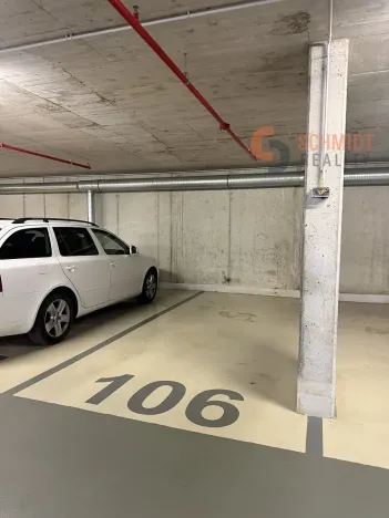 Pronájem garážového stání, Brno, Lidická, 15 m2