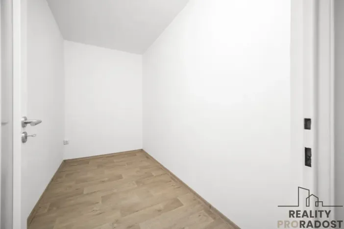 Pronájem bytu 1+1, Pardubice - Studánka, Jana Zajíce, 51 m2