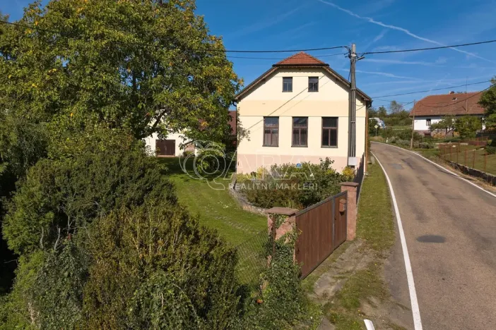 Prodej rodinného domu, Postupice - Čelivo, 451 m2
