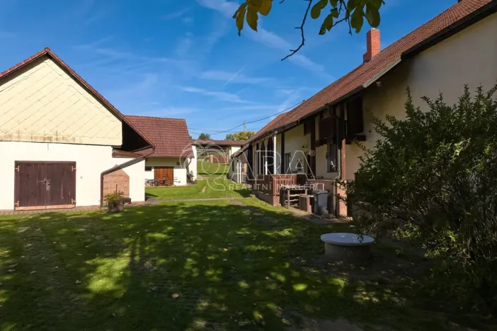 Prodej rodinného domu, Postupice - Čelivo, 451 m2