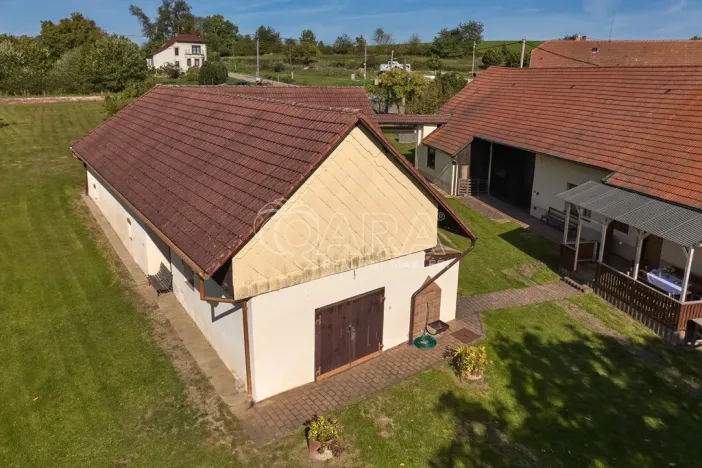 Prodej rodinného domu, Postupice - Čelivo, 451 m2