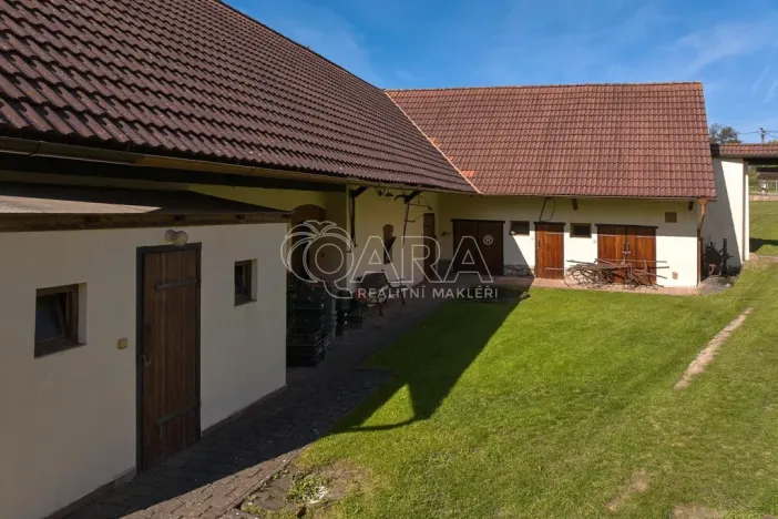 Prodej rodinného domu, Postupice - Čelivo, 451 m2