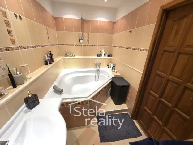 Prodej bytu 3+1, Bruntál, Dolní, 67 m2