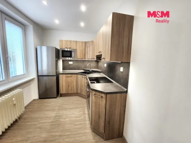 Prodej bytu 2+1, Louny, Tyršovo nám., 54 m2