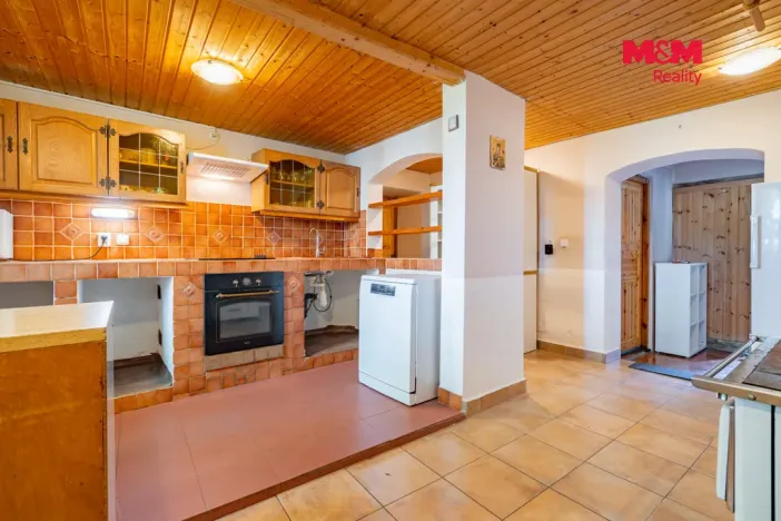 Prodej rodinného domu, Nové Hrady - Byňov, 370 m2