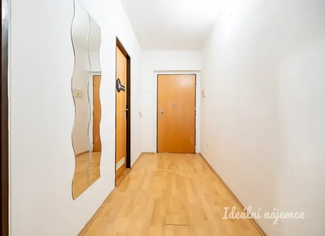 Pronájem bytu 2+kk, Nymburk, V Kolonii, 53 m2