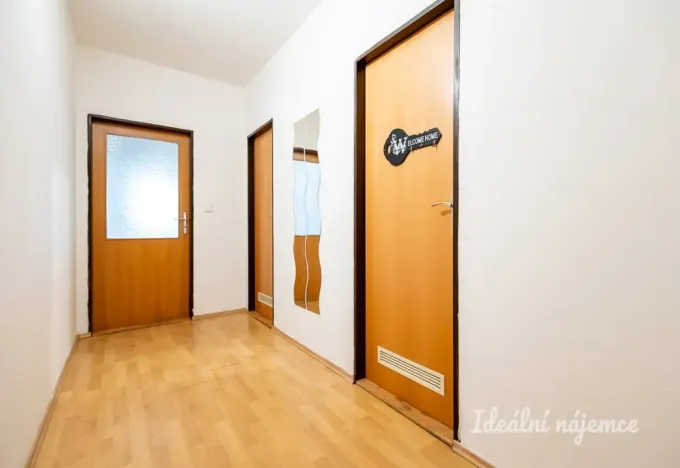 Pronájem bytu 2+kk, Nymburk, V Kolonii, 53 m2