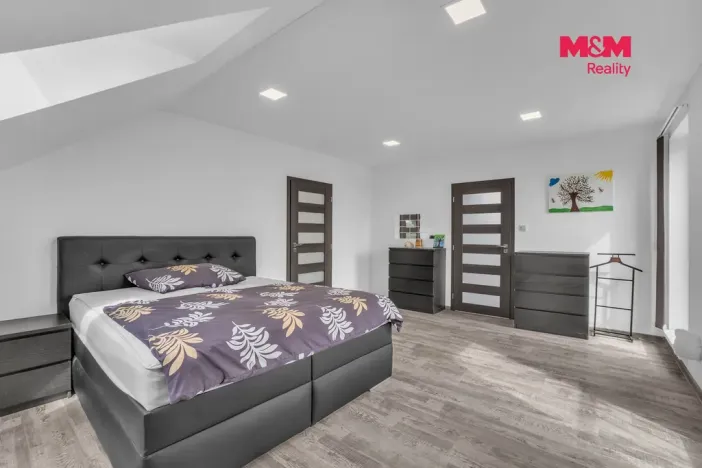 Prodej rodinného domu, Podhradí - Čejkovice, 225 m2