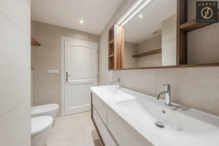 Prodej bytu 4+kk, Praha - Dejvice, V Šáreckém údolí, 129 m2