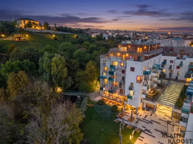 Pronájem bytu 3+kk, Praha - Vršovice, Vršovická, 90 m2