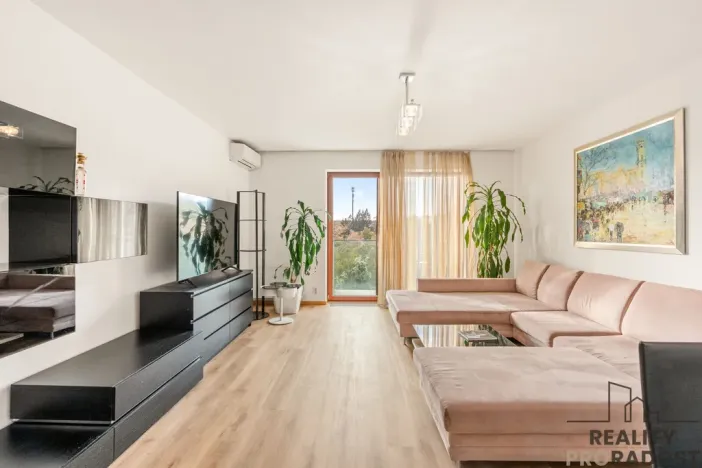 Pronájem bytu 3+kk, Praha - Vršovice, Vršovická, 90 m2