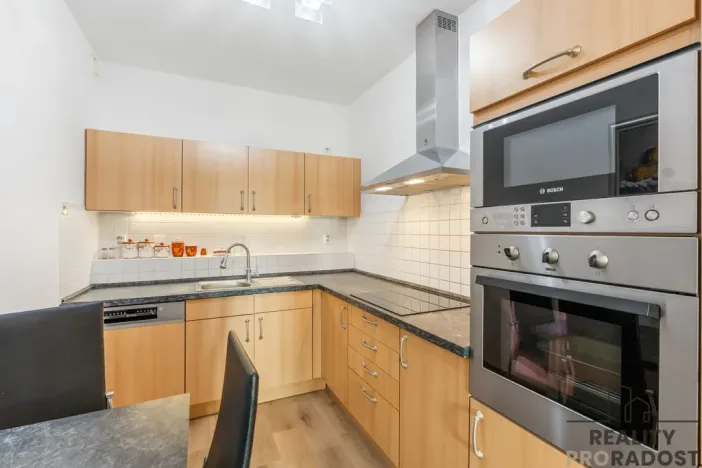 Pronájem bytu 3+kk, Praha - Vršovice, Vršovická, 90 m2