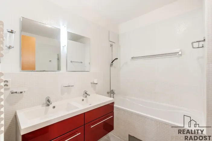 Pronájem bytu 3+kk, Praha - Vršovice, Vršovická, 90 m2