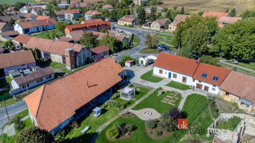 Prodej rodinného domu, Chleby, Průběžná, 870 m2