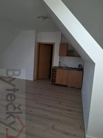 Pronájem kanceláře, Praha - Stodůlky, Ohradské náměstí, 24 m2