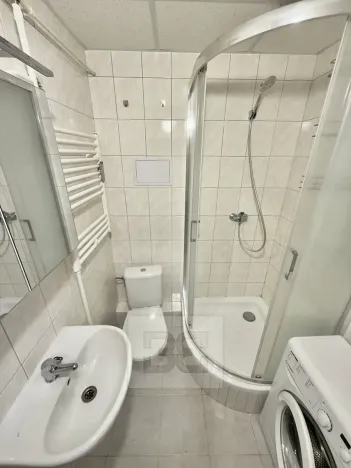 Pronájem bytu 1+1, Kladno, Kyjevská, 32 m2