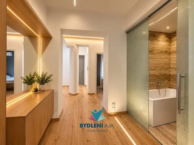 Prodej domu, Teplice, Laubeho náměstí, 425 m2