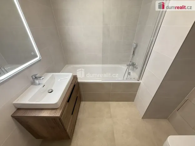 Pronájem bytu 2+kk, Praha - Zličín, Strážovická, 61 m2
