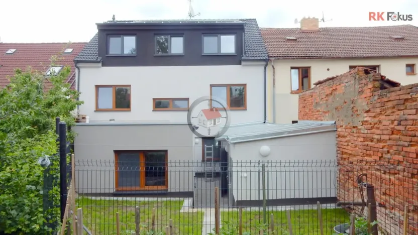 Pronájem bytu 2+kk, Třebíč - Horka-Domky, Vaňkovo nám., 63 m2