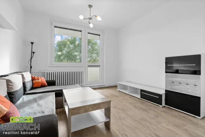 Pronájem bytu 2+1, Uherské Hradiště - Jarošov, Louky, 51 m2