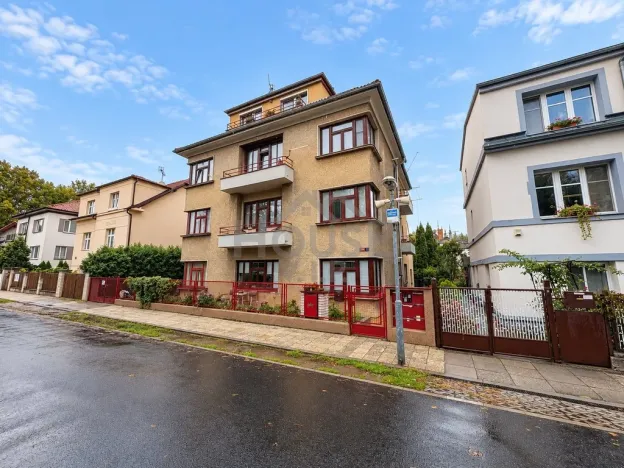 Prodej bytu 2+1, Poděbrady, Československé armády, 63 m2