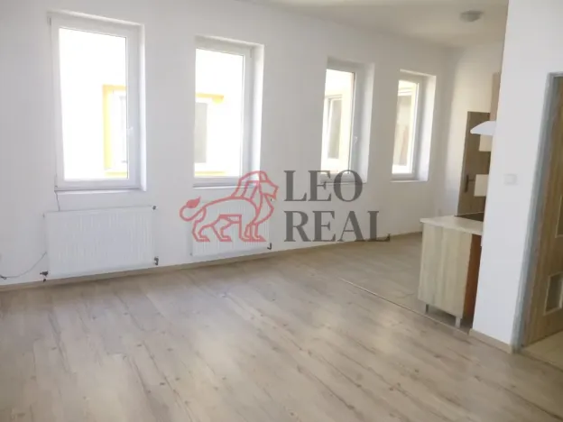 Pronájem bytu 4+1, Děčín - Děčín IV-Podmokly, Bezručova, 70 m2