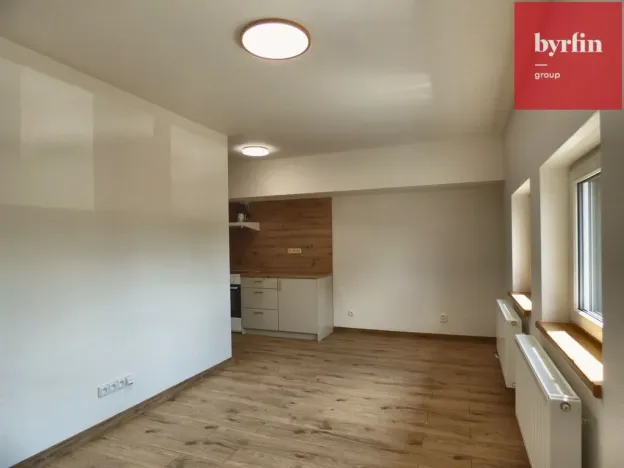 Pronájem kanceláře, Opava, Lužická, 38 m2