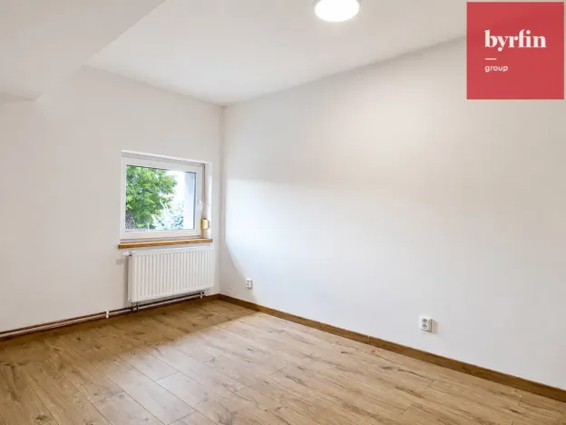 Pronájem kanceláře, Opava, Lužická, 38 m2