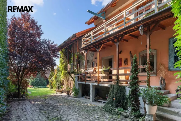 Prodej vícegeneračního domu, Čečelice, Všetatská, 330 m2