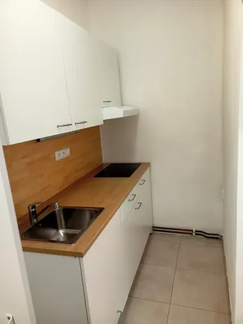 Pronájem bytu 1+kk, 26 m², Uherský Brod