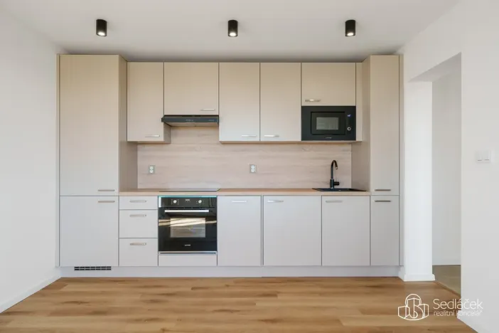 Prodej bytu 2+kk, Plzeň - Hradiště, Zelenohorská, 40 m2