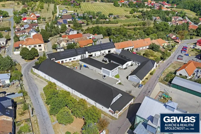 Prodej výrobních prostor, Tavíkovice, 2774 m2