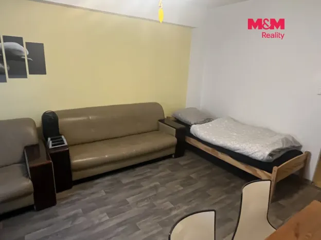 Prodej bytu 1+kk, Poděbrady - Poděbrady II, Dr. Horákové, 37 m2