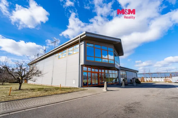 Pronájem komerčního prostoru, 1224 m², Brněnská, Žďár nad Sázavou 1
