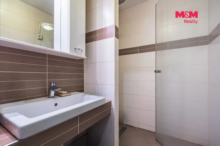 Prodej bytu 2+kk, Praha - Háje, Stříbrského, 42 m2