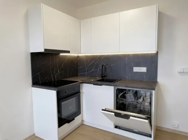 Pronájem bytu 2+kk, Praha - Kamýk, U Kamýku, 33 m2