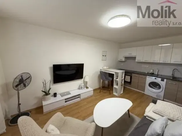 Pronájem bytu 2+kk, Most, Bělehradská, 40 m2