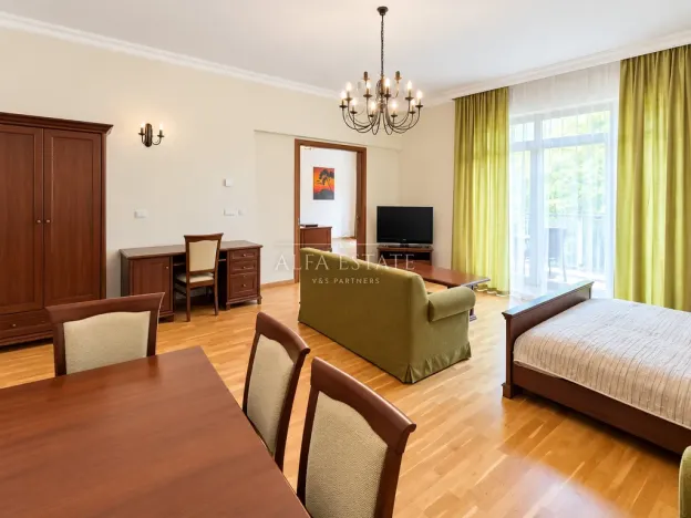 Pronájem bytu 2+1, Karlovy Vary, U Imperiálu, 110 m2