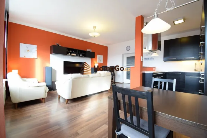 Pronájem bytu 2+kk, Praha - Vršovice, Vršovická, 77 m2