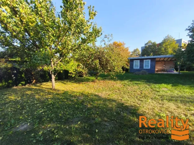 Prodej zahrady, Otrokovice, Komenského, 842 m2