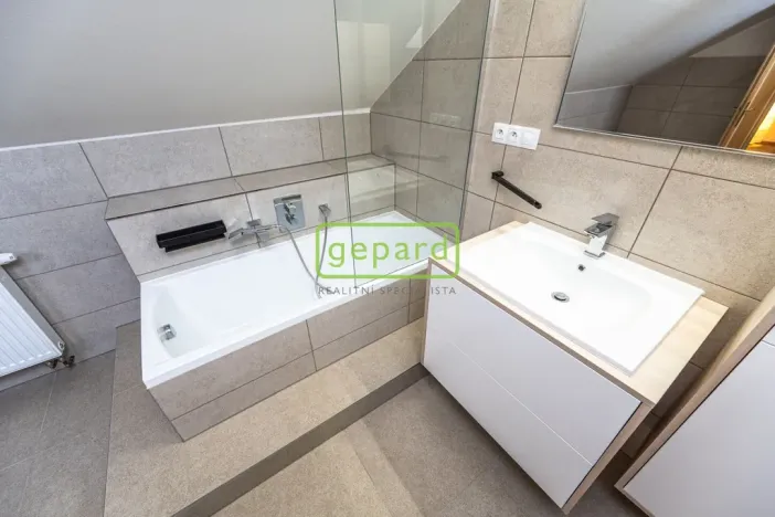 Prodej bytu 5+1, Děčín - Děčín IV-Podmokly, Tržní, 208 m2