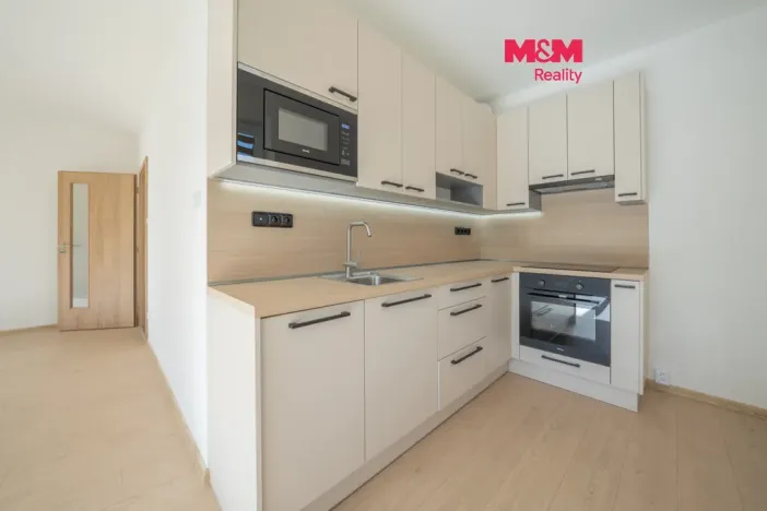 Pronájem bytu 1+kk, Cheb, K Pomezí, 41 m2