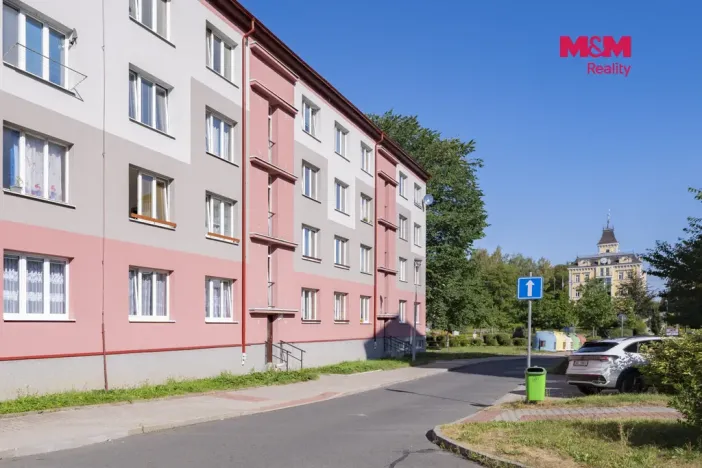 Prodej bytu 1+1, Aš, Hlavní, 36 m2