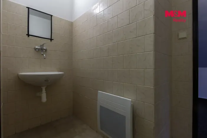 Pronájem kanceláře, Jeseník, nám. Svobody, 27 m2