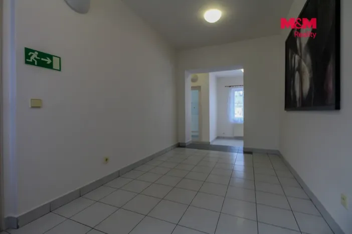 Pronájem kanceláře, Jeseník, nám. Svobody, 27 m2