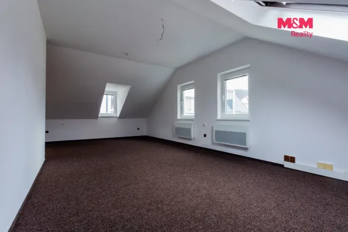 Pronájem kanceláře, Jeseník, nám. Svobody, 40 m2