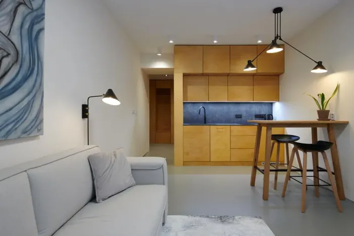 Pronájem bytu 1+kk, Praha - Smíchov, Radlická, 28 m2