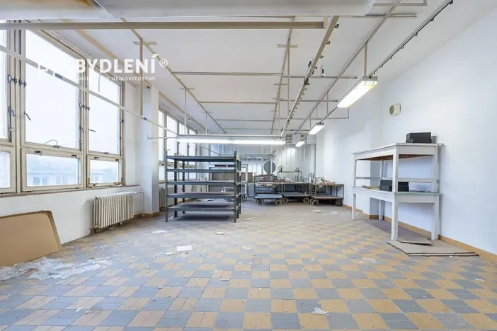 Prodej komerční nemovitosti, Duchcov, Sadová, 11341 m2