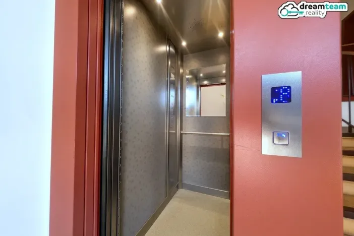 Prodej bytu 3+1, Rožnov pod Radhoštěm, 61 m2