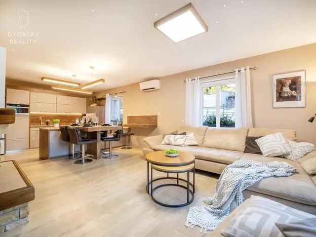 Prodej rodinného domu, Mladá Boleslav, Koněvova, 236 m2